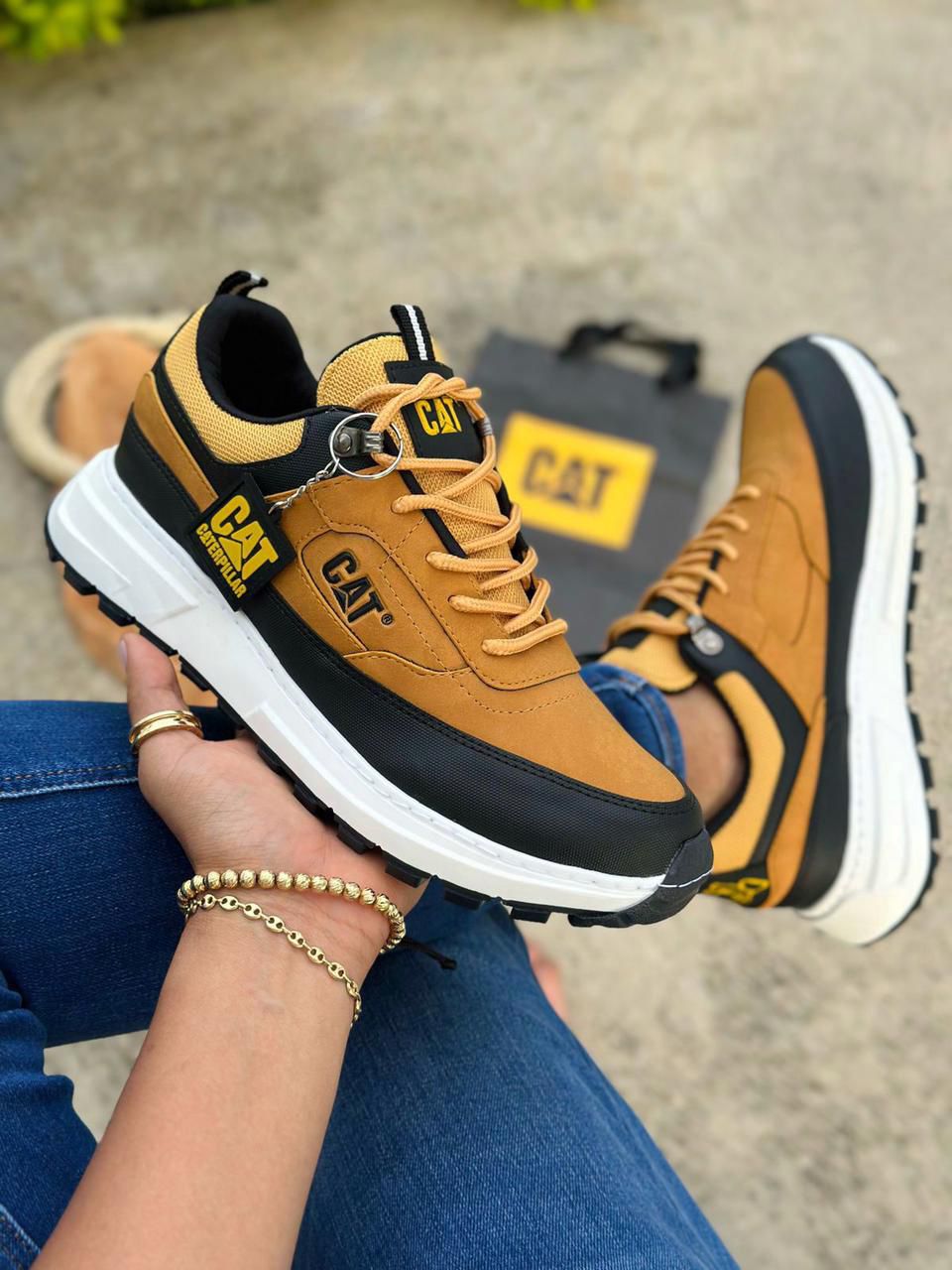 WOW🚨 PROMO TENIS: 1 par $99.990 – 2 pares $199.999 ⚡