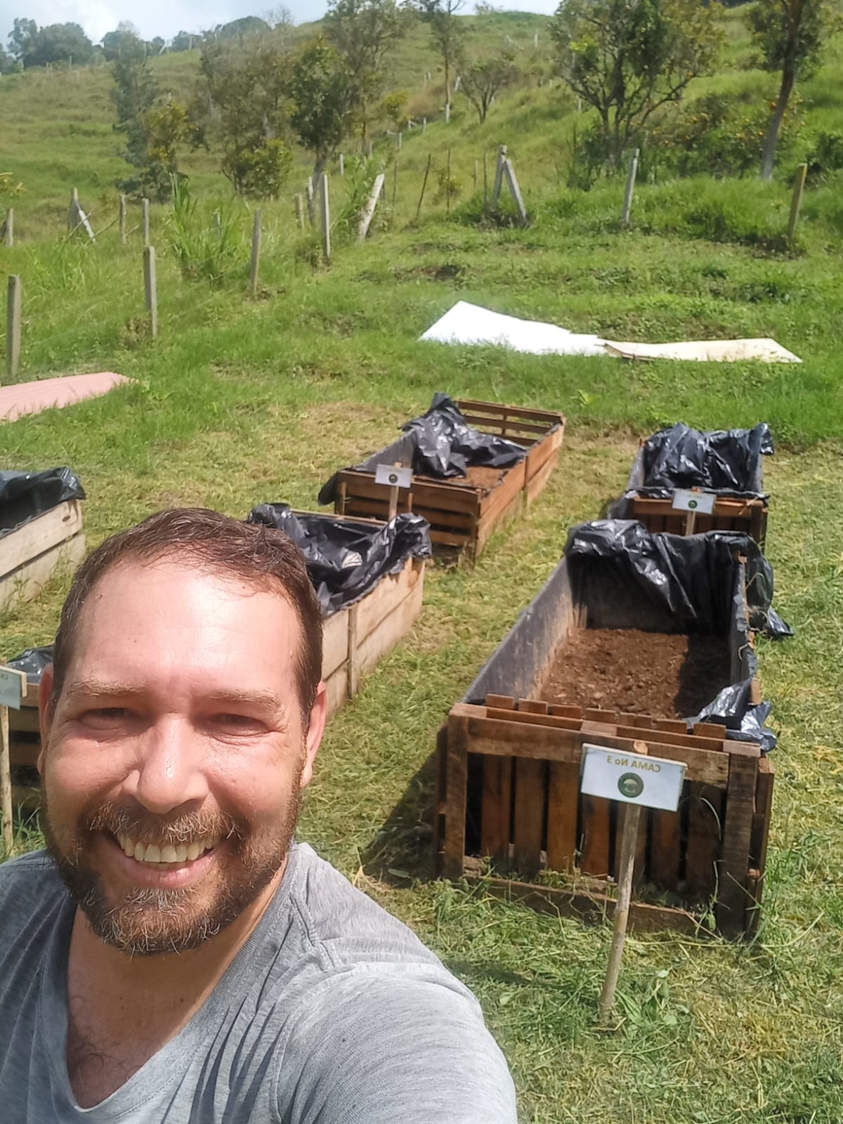 FERTILIZANTE 100% ORGANICO: ✅ Pack Especial: 5 Kg Total de 🌱 Humus de Lombriz + 1 LT de Humus Liquido +📘 Manual de Lombricultura Casera ¡GRATIS!