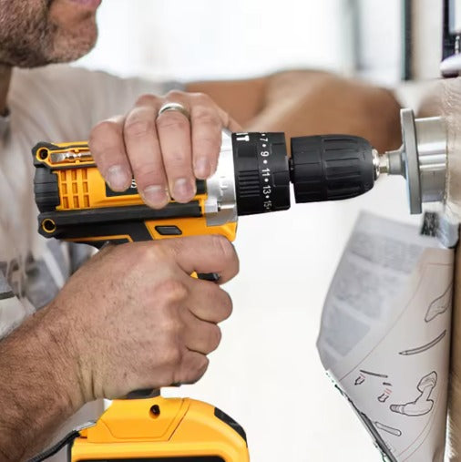 WOW 🔥 SOLO POR $164.990💥🔧 Taladro 48V con Mandril de 3/8p + 🔋 2 baterías +⚡ Cargador +  🎁 Con 24 Pzs de regalo + Maletín Rígido